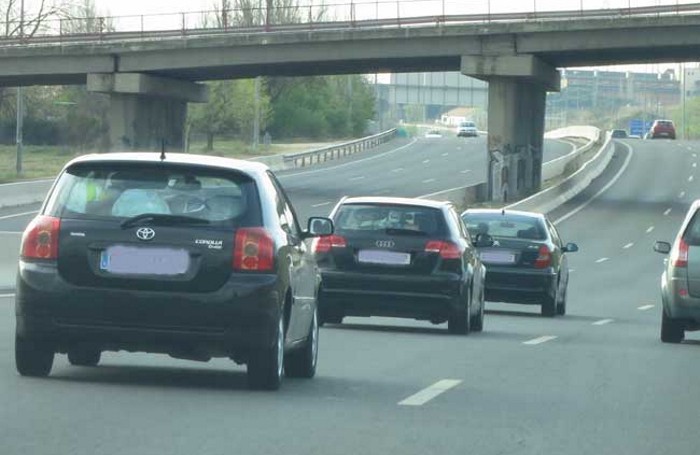 Renovar carné de conducir: Las matemáticas detrás de la distancia de seguridad
