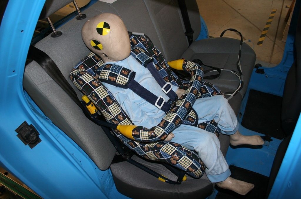 Renovar carné de conducir: ¿Qué ocurre en un accidente si tu hijo no tiene bien instalada la sillita?